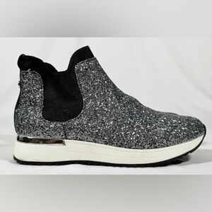 NWOT Kenneth Cole Reaction Cameron Chelsea Pewter Sparkle Jogger 6